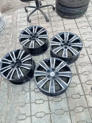 17inch Alloyed Rim Toyota!