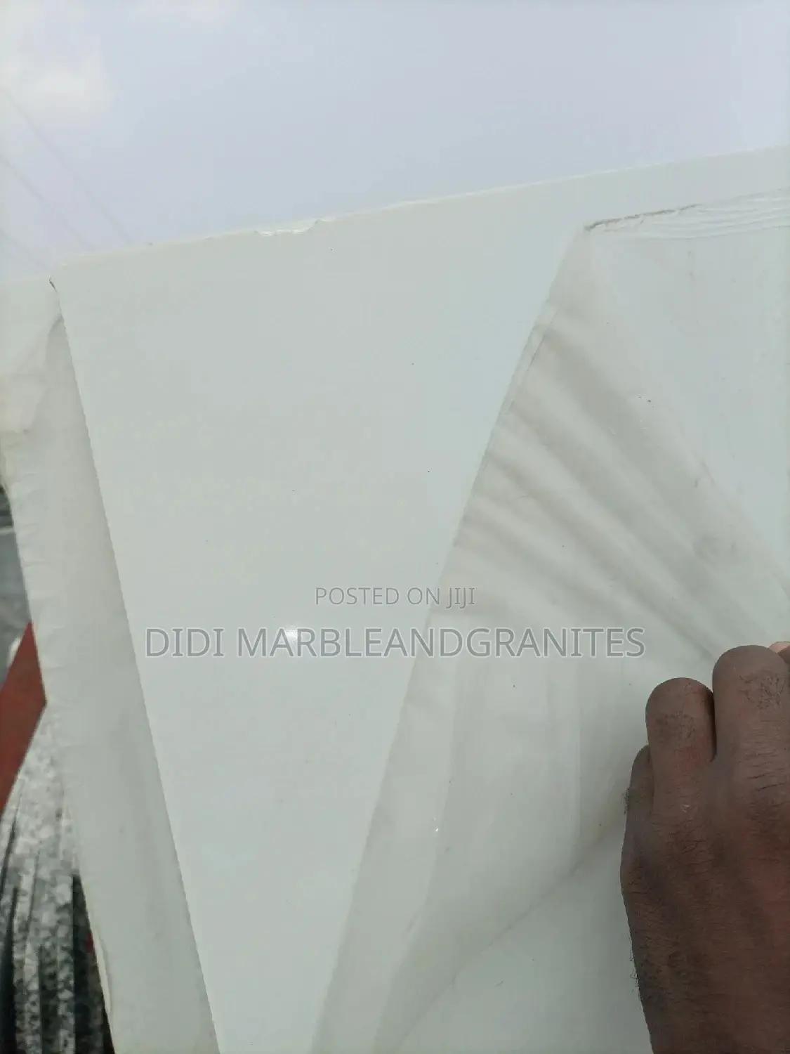 White Quartz for Kitchen Counter Top.