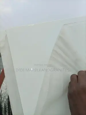 White Quartz for Kitchen Counter Top.