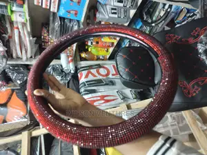 Breathable Anti-Slip Stone Red Shining Steering Wheel Cover