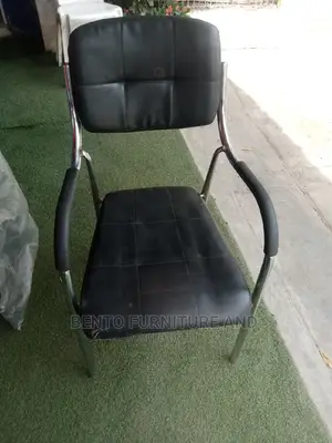Leather Visitors Chair