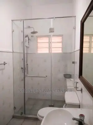 Shower Cubicle Kev