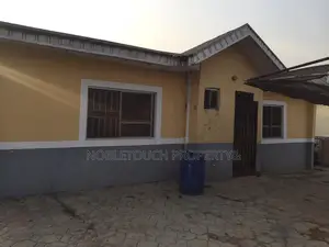 3bdrm Bungalow in Diamond Estate for sale