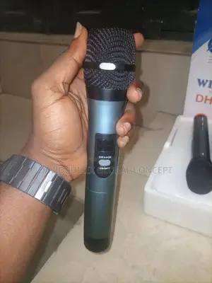 Omax Dh-769 Wireless Microphone