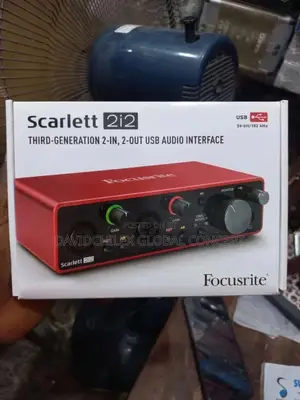 Focusrite Scarlett 2I2