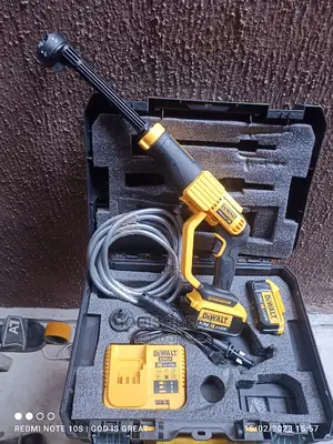 118volts Dewalt Cordless Pressure Washer