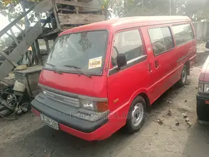Mazda E2200 2005 Red