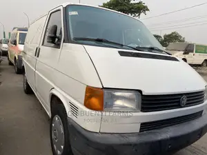 Volkswagen Transporter 2003 White