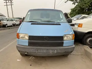Volkswagen Transporter 2002 Blue