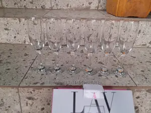 6 PCS Champagne Classes