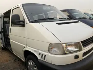 Volkswagen Transporter 2007 White