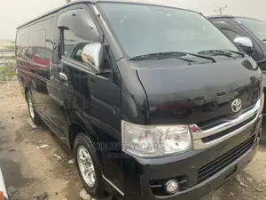 Toyota HiAce 2010 Black