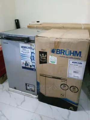 Brumh Chest Freezer + Grip Handle With Lock Key ( Bcs-100mg)