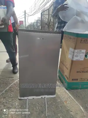 Brand New HISENSE Table Top Fridge 91litter Silver(REF092)