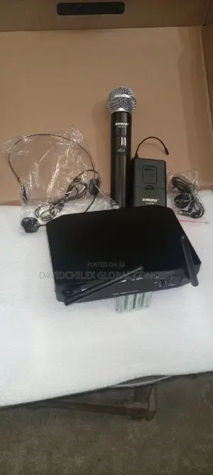 Shure Qlxd4 Single and Overhead Wireless Microphone