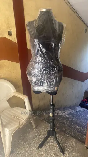 Plus Size Size 12 Female Dressform