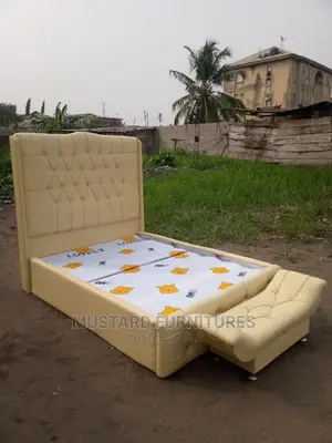 Modern 4.5 X 6ft High Back Rest Padded Bedframe.