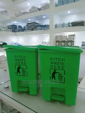 Medical Kitchen Trash Cans