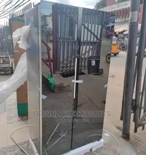 Brand New Hisense Side by Side Refrigerator/Mirror/External/