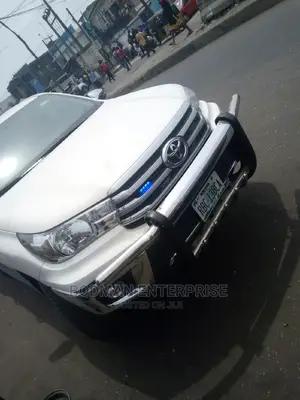 Front Bumper Guard Hilux ++*-