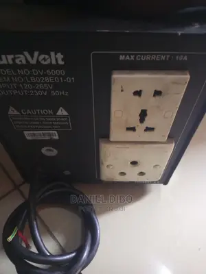 Duravolt 5000watt Automatic Voltage Regulator Stabilizer.