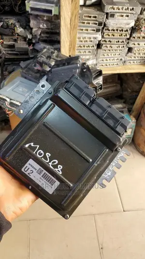 Infiniti Fx35 G35X M35 Brainbox 2005/2007