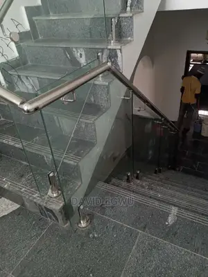 Glass Stairs With Side Rail