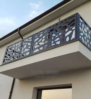 Lacer Cut Rails