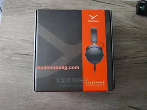 Beryerdynamic DT 700 Pro X