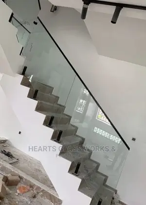 10mm Plain Glass Stairs Balustrade