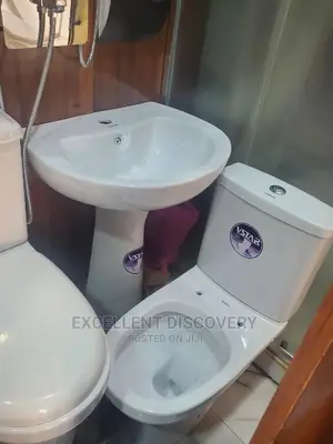 Vstart Water Closet C240