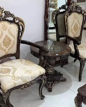 Royal Me Nd U Set With Table