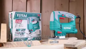 Total Industrial Electric Jigsaw 570W With Freebie