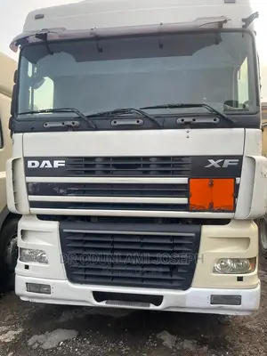 DAF XF Trailer Head White