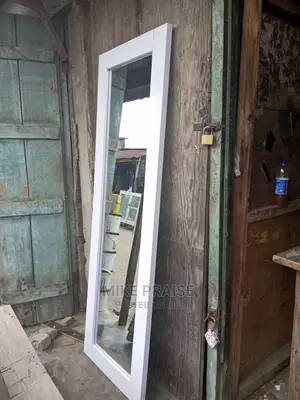 A Quality Dressing Mirror