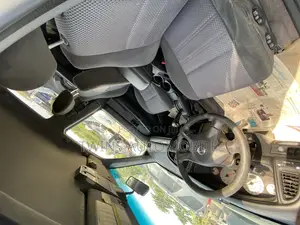 Nissan Pathfinder 2003 Silver