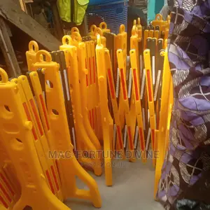 Expanding Safety Barrier(2.5meter For One)