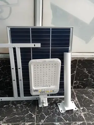 400 Watt Solar Flood Light With 45 Panel