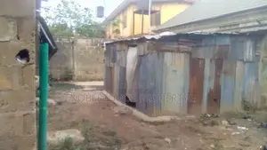 6bdrm Room & Parlour in Egbeda Idimu Lagos for sale