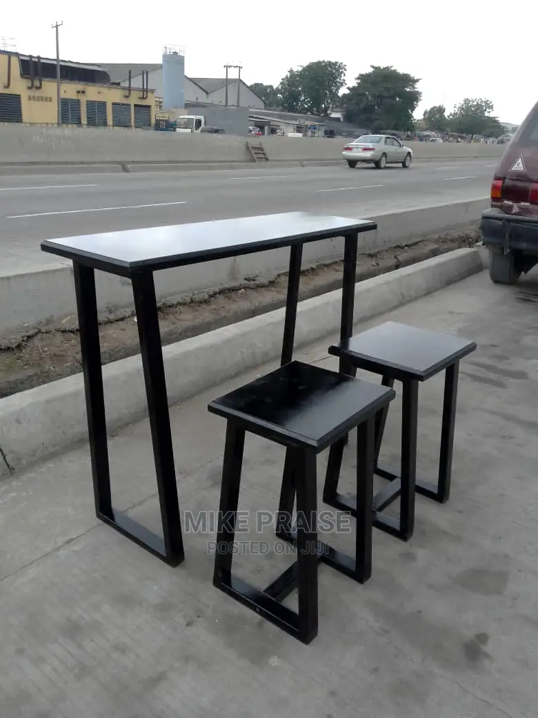 Quality and Simple Bar Table Set