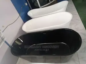 Black Luxury Bath Tub