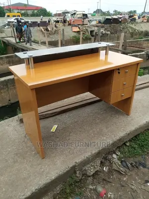Receptionist Table