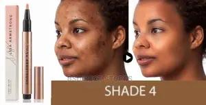 Avon Lisa Armstrong Shade 4 Light Me Up Flawless Concealer
