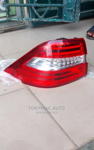 Mercedes-benz Ml350 2012-2014 Back Lights Original