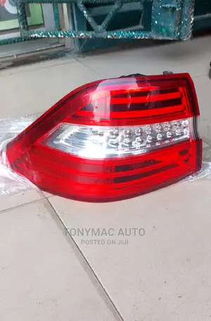 Mercedes-Benz Ml350 2013,2015 Back Lights Original