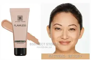 Avon True NATURAL BEIGE Flawless Ultramatte Foundation