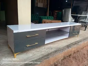 T v Shelves