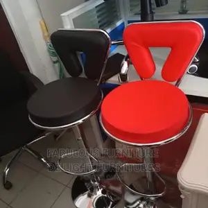 Salon Chairs / Bar Chairs