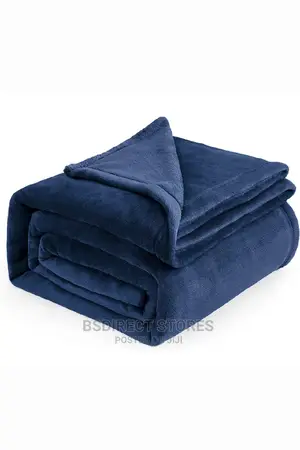 Bedsure Navy Fleece Bedspread King Fluffy Flannel Blanket