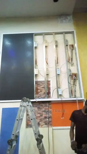 Big Large Video Indoor Display Screen Led 7ft by 7ft